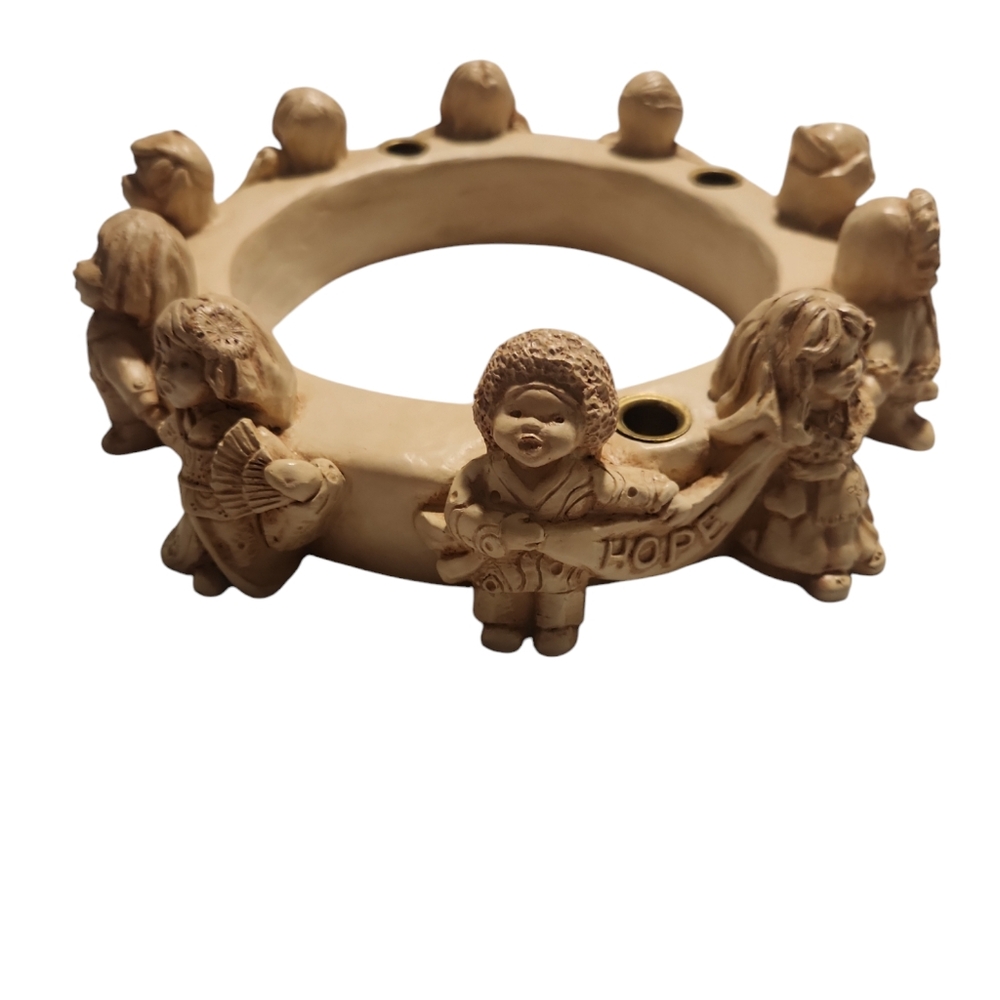 Abby Press : LN Advent Wreath ; Children Candle Holder.